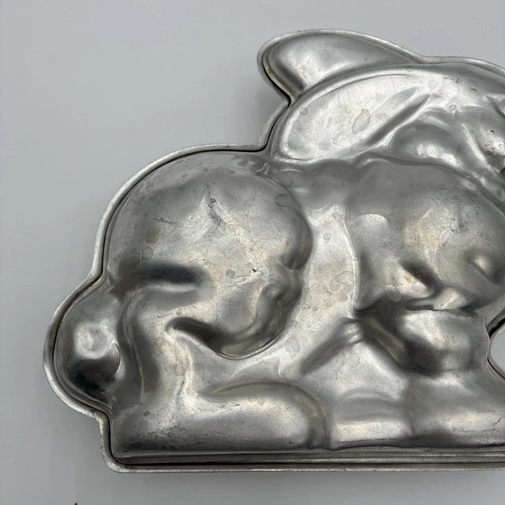 Vintage Aluminum Standing Bunny Rabbit Cake Mold 3D Easter Two Piece Pan 10 Inch